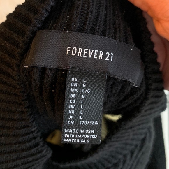 Oversized Forever21 Black & White Block Sweater - Picture 3 of 4